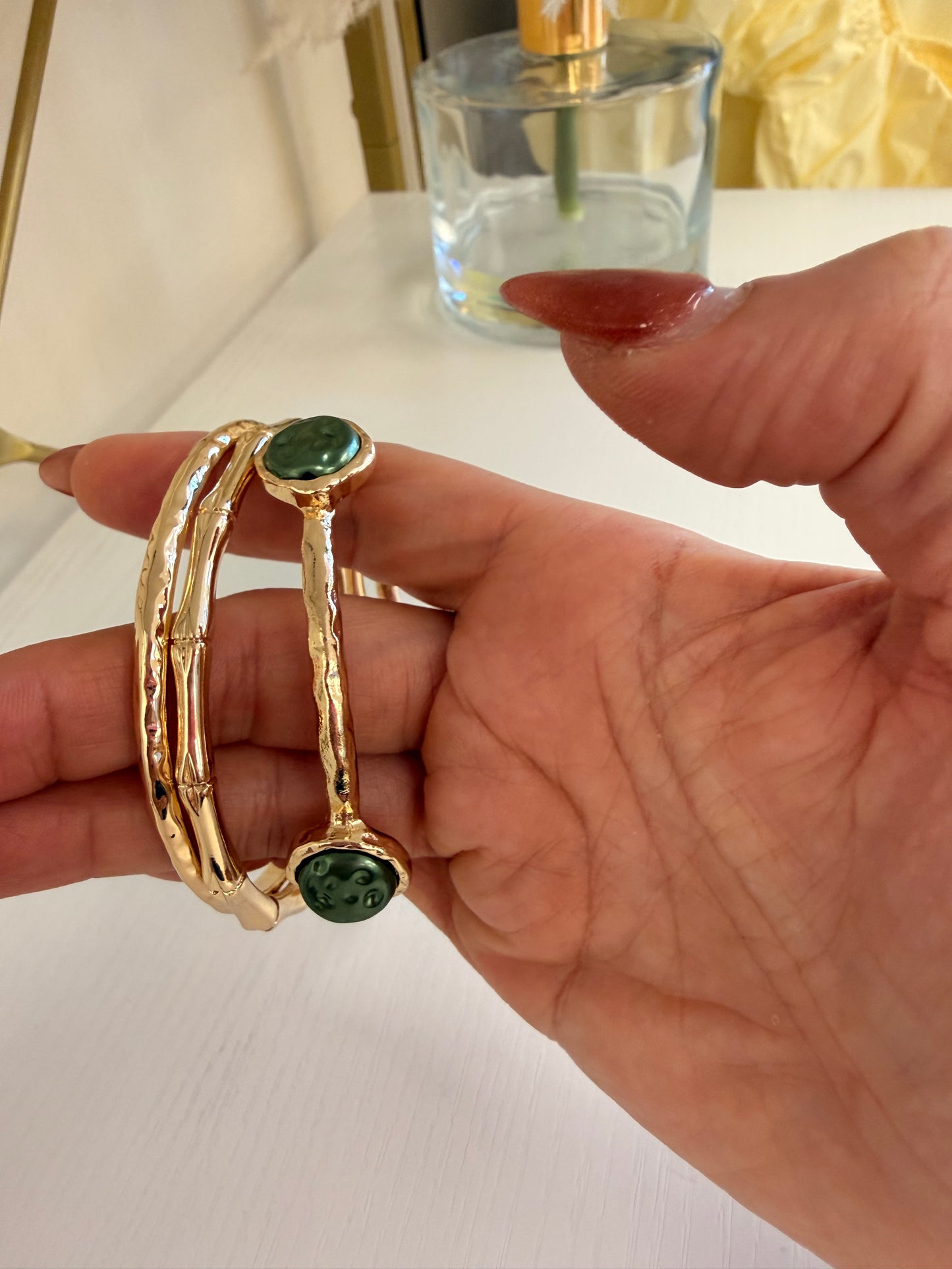 Stone gold bangles bracelet