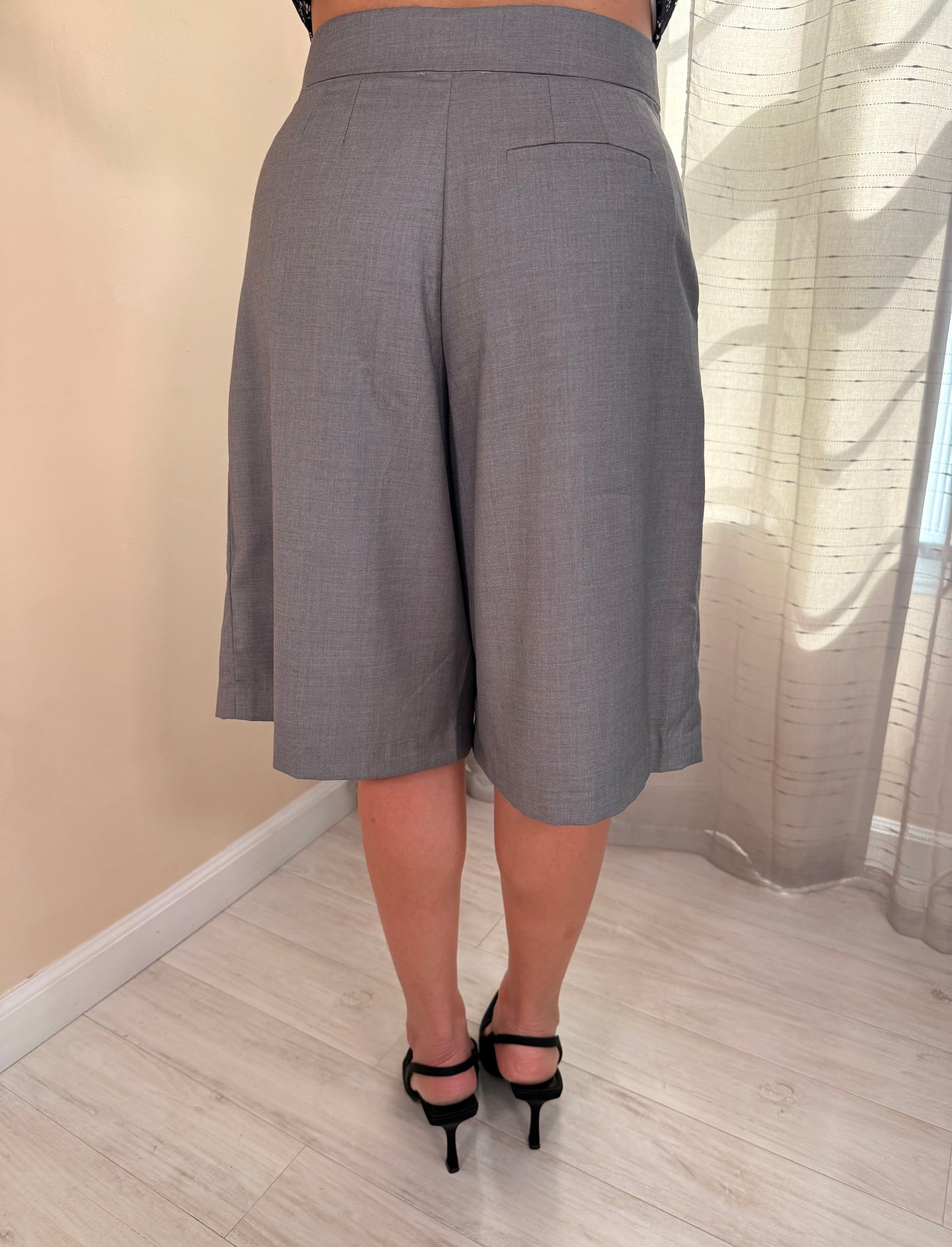 ANASTASIA SHORTS