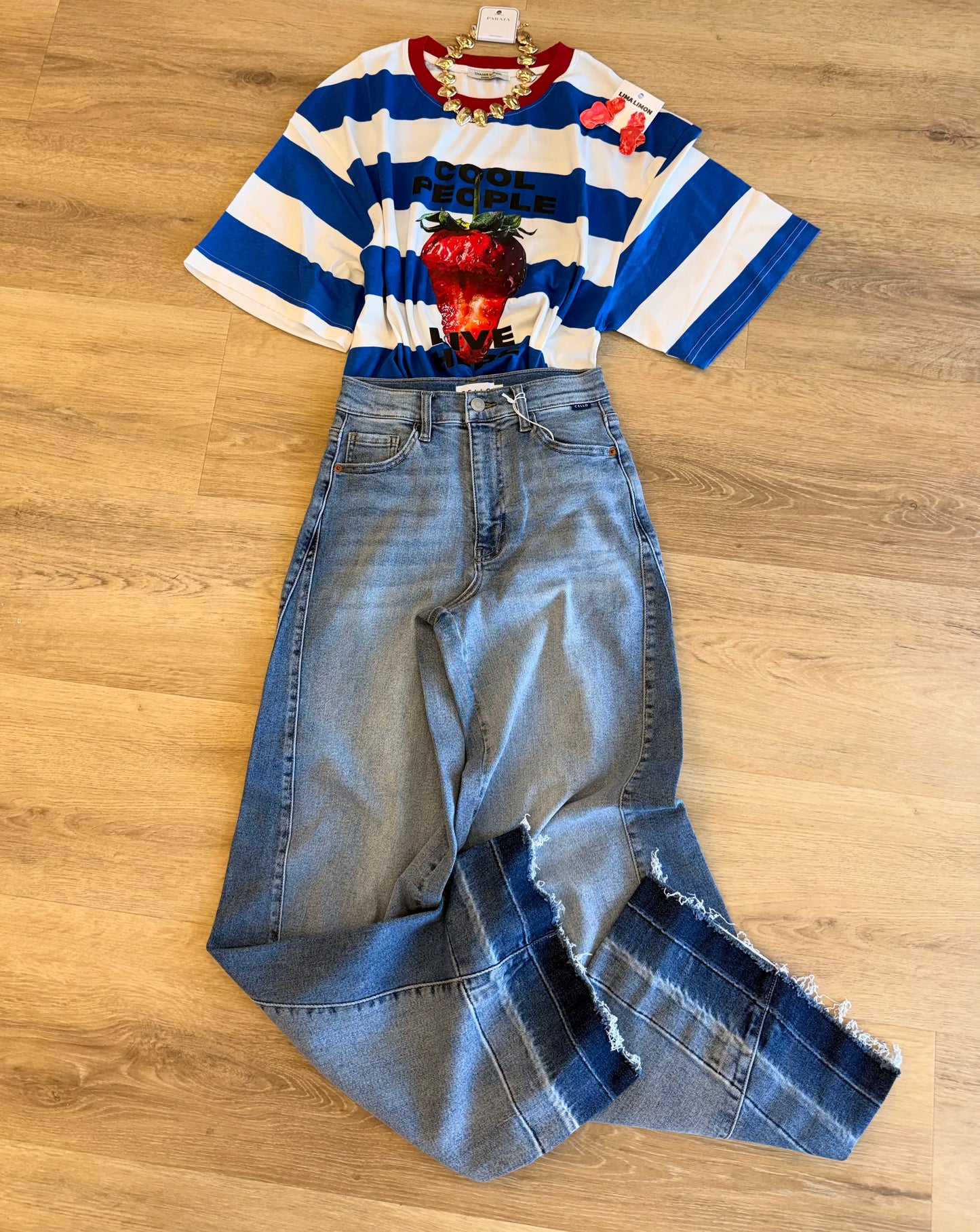 TINY T-SHIRT