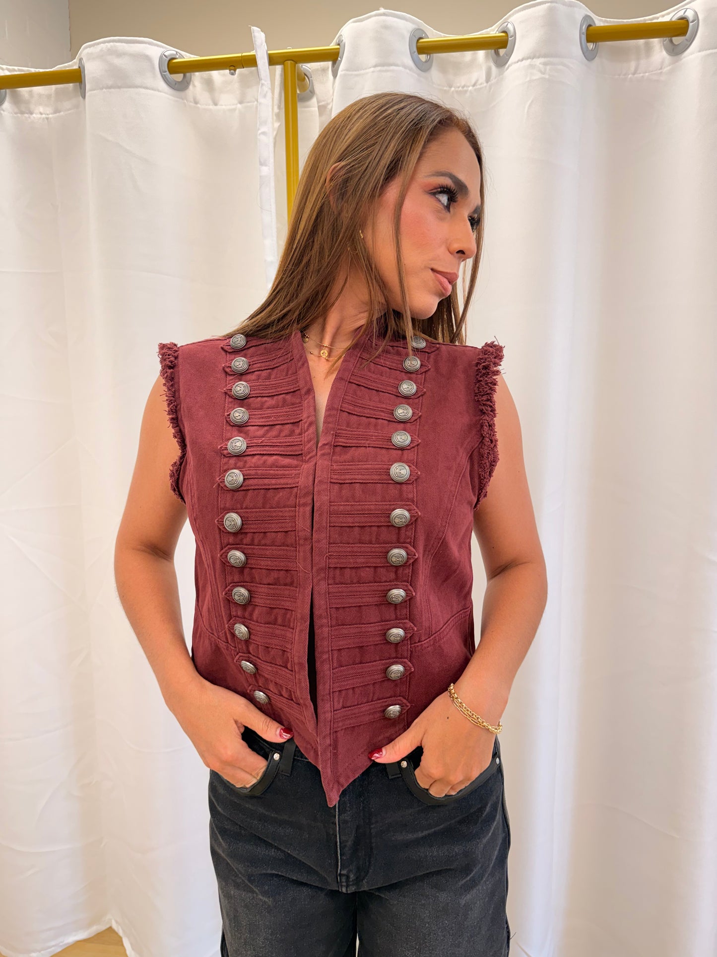 ALMA VEST