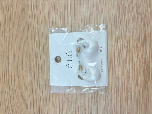 Glossy White Chunky C-Hoop Earrings